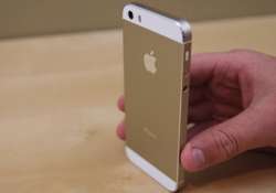 apple strikes gold with iphone 5s see images