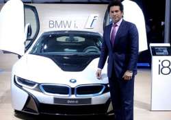 auto expo 2014 sachin tendulkar unveils bmw i8