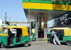 cng prices in delhi hiked by rs 2 per kg due to weak rupee