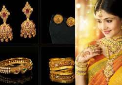 gold futures down 0.61 on global cues profit booking