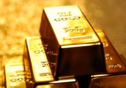 gold plunges by rs 220 on global cues