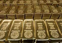 gold sets new record at rs 29 750