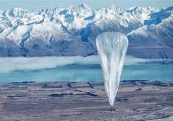 google floats balloons to provide free wi fi internet to the world