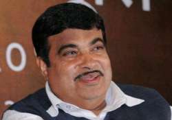 govt will offer funds of rs 1 lakh crore funds for road sector in a year gadkari