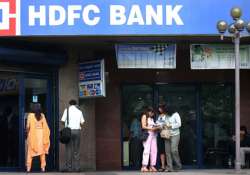 hdfc bank to pay rs 1 lakh damages to credit card holder