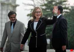 hillary wants india to do more to cut iranian oil purchases