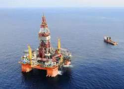 india vietnam to sign deal on oil exploration in south china sea