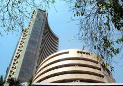 sensex up 203 pts in early trade on positive global cues