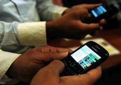 mobile subscriptions in india likely to touch 1.4 billion by 2020