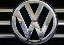 volkswagen no longer in race to become world s largest carmaker ceo