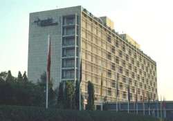 delhi s iconic oberoi hotel to take 2 years break for renovation