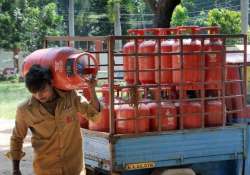 govt needs to reduce subsidised cylinders to 10 units per household economic survey