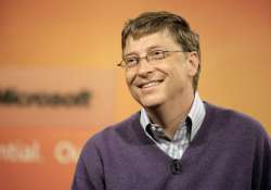 microsoft founder bill gates tops worlds billionaire list