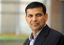 iconic acts sway sentiments we must calm down raghuram rajan