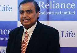 ril s mukesh ambani gets 205 times of median pay itc s deveshwar 439 times