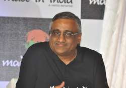 biyani doubts logic of putting billions of dollars in e commerce