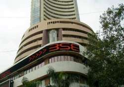 sensex plunges 541 points to one week low nifty cracks below 7 900