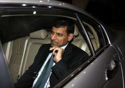 lone ranger rajan fights for rbi autonomy amid rate cut rants