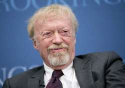 nike co founder phil knight to step down as chairman