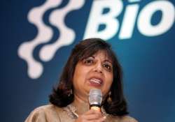 biocon q3 net dips 13 to rs 91 crore to offload 10 15 in syngene