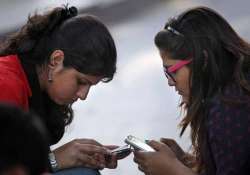 bsnl slashes roaming tariff by up to 40