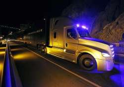 this is the world s first self driving semi truck