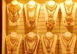 kalyan jewellers to invest rs 1000 cr in fy 15 on expansion