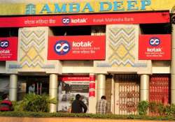 kotak mahindra bank to hire 2 000