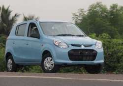 maruti s new alto 800 gets 6 500 bookings before launch