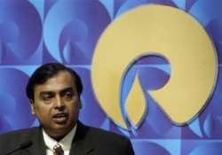 reliance industries cash pile may soar to rs 1.25 lakh cr by march 2012