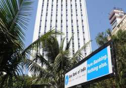 sbi expects reserve bank to cut crr by 1 pc