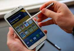 samsung galaxy note ii a tough competitor to iphone 5