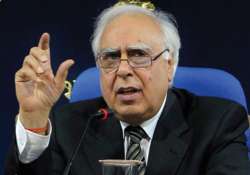 sensationalism killed telecom sector auction by march kapil sibal