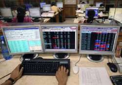 sensex rallies 472 pts on global cues regains 16k level