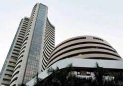 sensex dips to over 2 year low down 365 pts on fund outflow