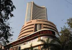 sensex closes 82 point up