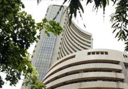 sensex recovers 151 points in early trade