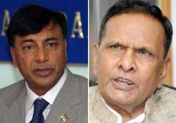 stop maligning india steel minister tells l n mittal