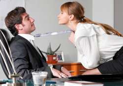 video guide spot the love birds in your office within 7 minutes