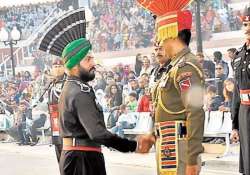 video pak sikh ranger participates in beating retreat at wagah border