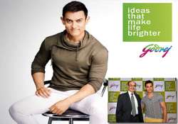 aamir visits godrej employees