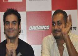 abhinav walks out of dabangg 2 arbaaz to direct