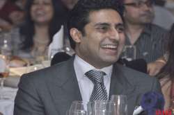 abhishek bachchan turns three on twitter