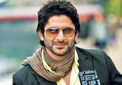 actor arshad warsi gets injured under observation