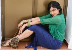 adah sharma to make kannada debut with ranavikrama