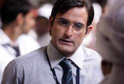 akshaye khanna upset with farhan abbas mustan