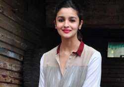 alia bhatt feels she is nothing in bollywood