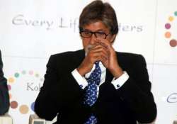 amitabh bachchan down with fever