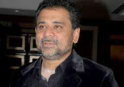 anees bazmee won t clash with rajkumar hirani aamir