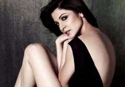 anushka sharma to start shooting for peekay from february